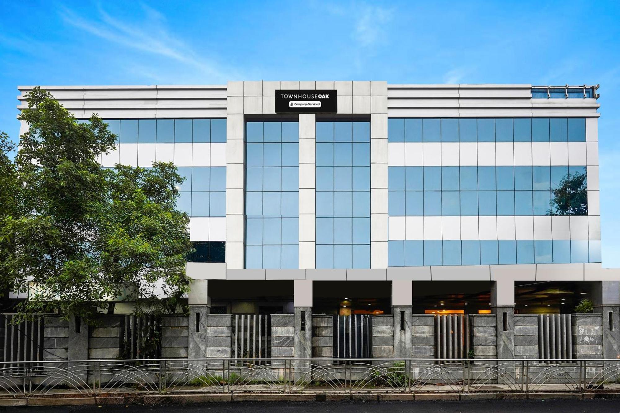 Super Townhouse Oak Alandur Near Chennai Airport Formerly Vijay Park Dış mekan fotoğraf