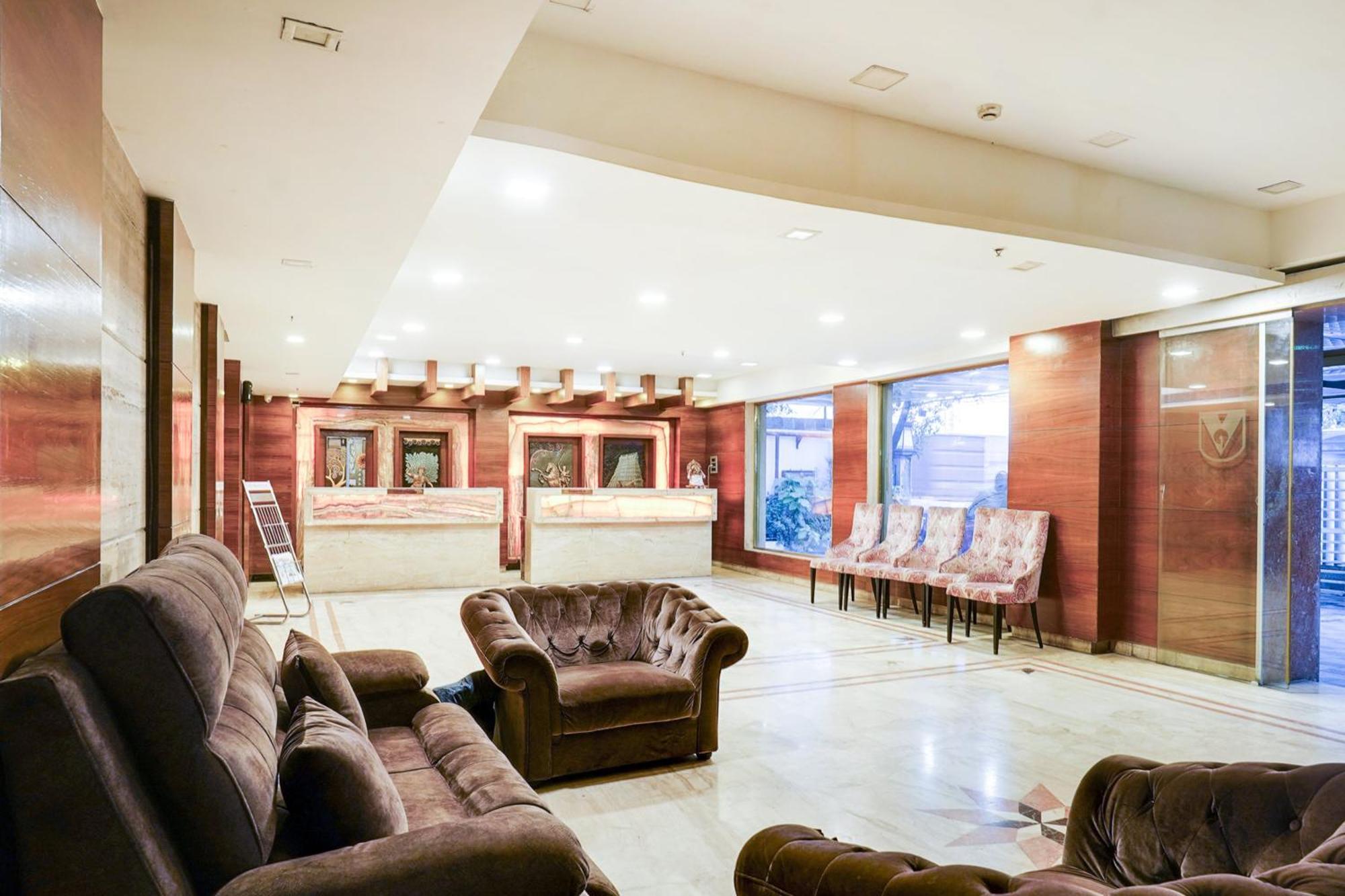 Super Townhouse Oak Alandur Near Chennai Airport Formerly Vijay Park Dış mekan fotoğraf
