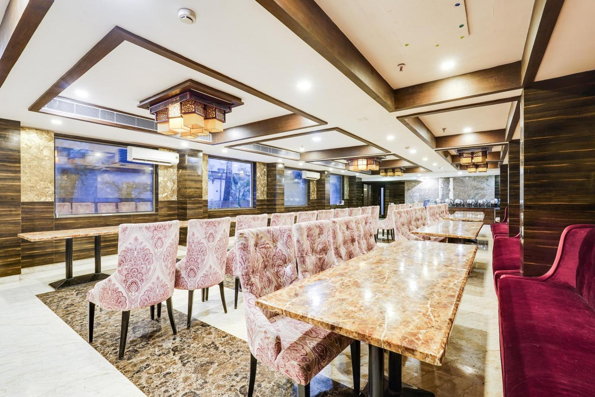 Super Townhouse Oak Alandur Near Chennai Airport Formerly Vijay Park Dış mekan fotoğraf